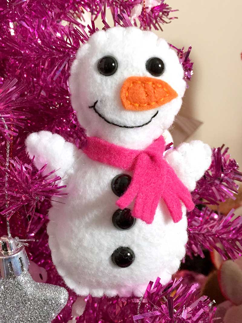 snowman-softie-free-pattern-and-tutorial-8-felt-with-love-designs