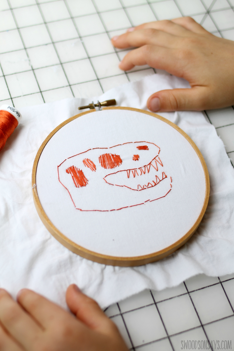 trex skull hand embroidery pattern free