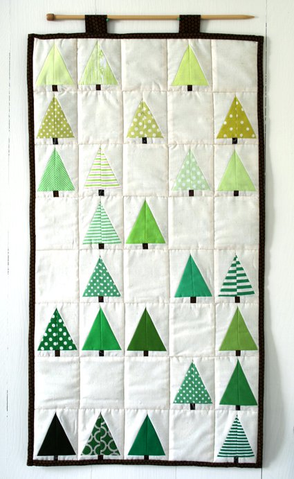 christmas tree quilt wall hanging