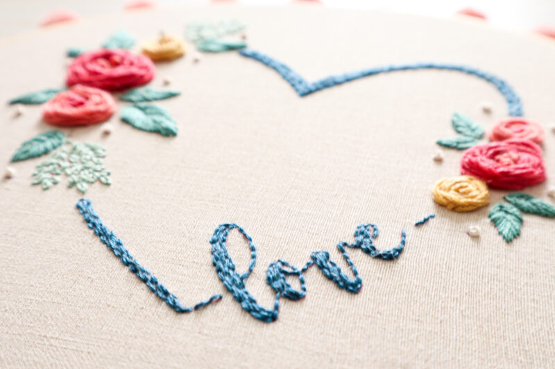 love floral heart embroidery design