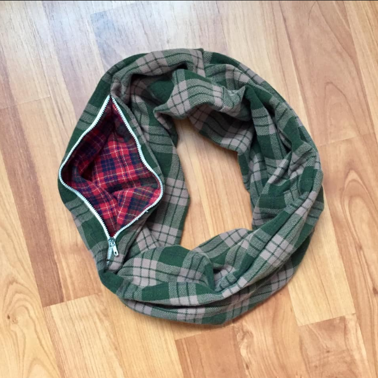flannel zip pocket scarf