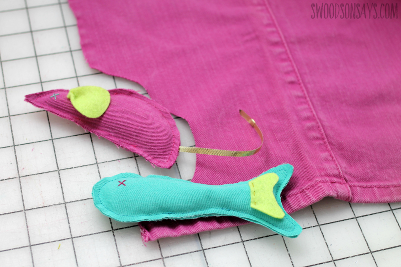 upcycled cat toy tutorial