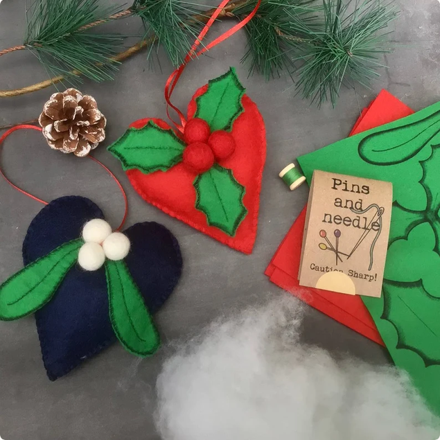 felt mistletoe ornament kit