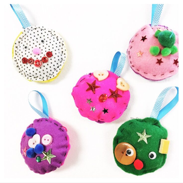 Image for Christmas Craft for Kids: Felt Christmas Baubles