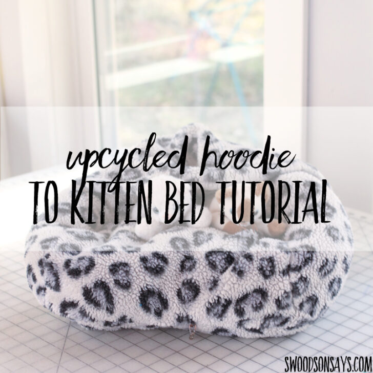 How to sew a cat bed from a sweater