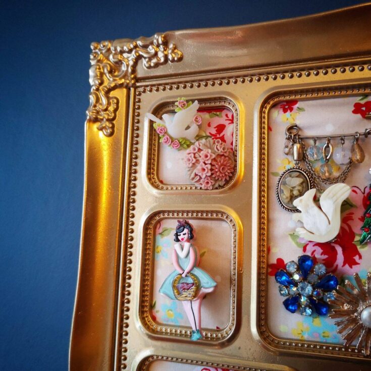 brooches as decor diy