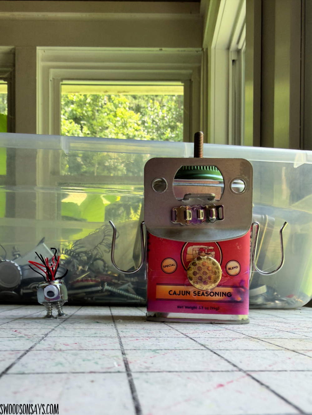 upcycled robot craft diy